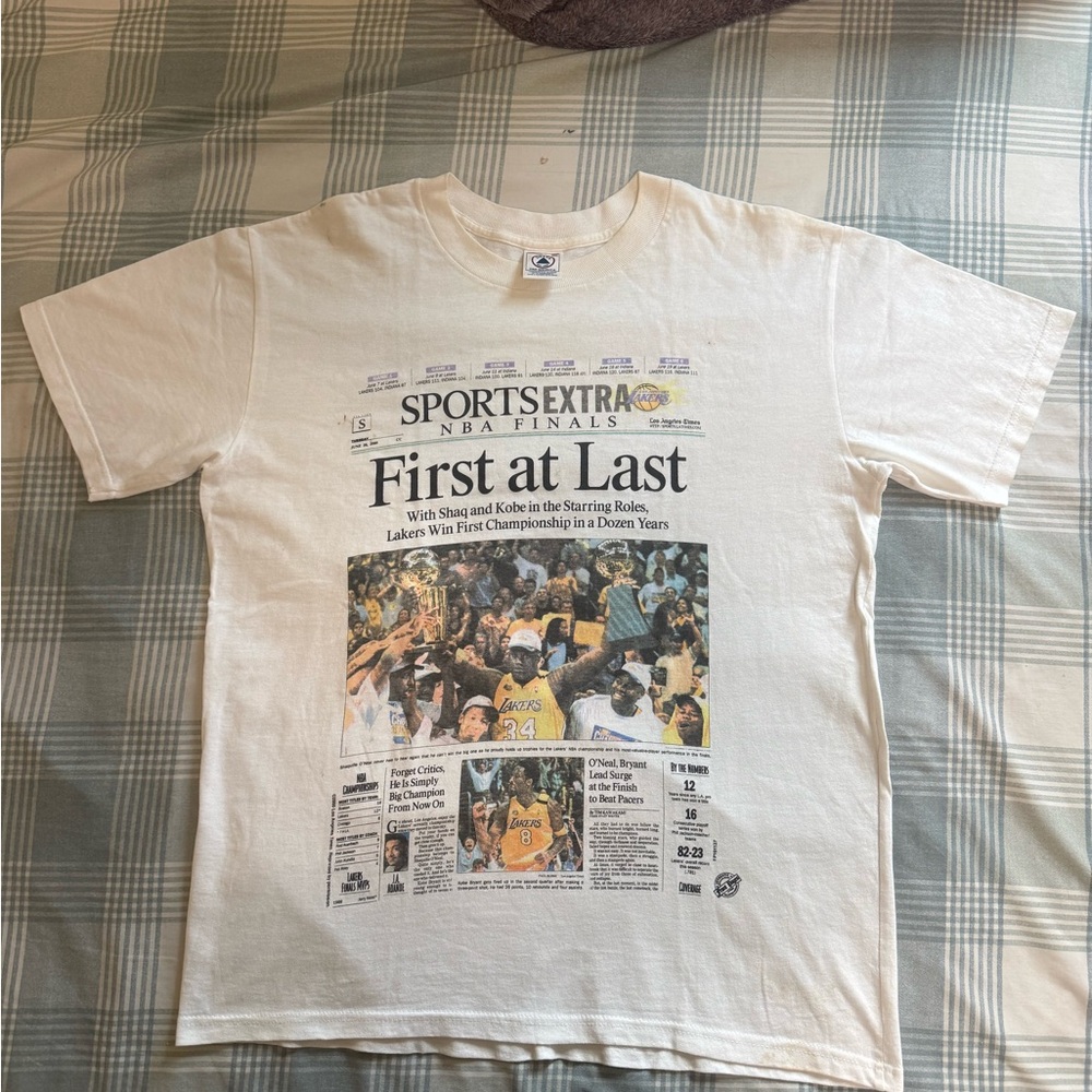 Vintage NBA Finals Graphic T-Shirt - White